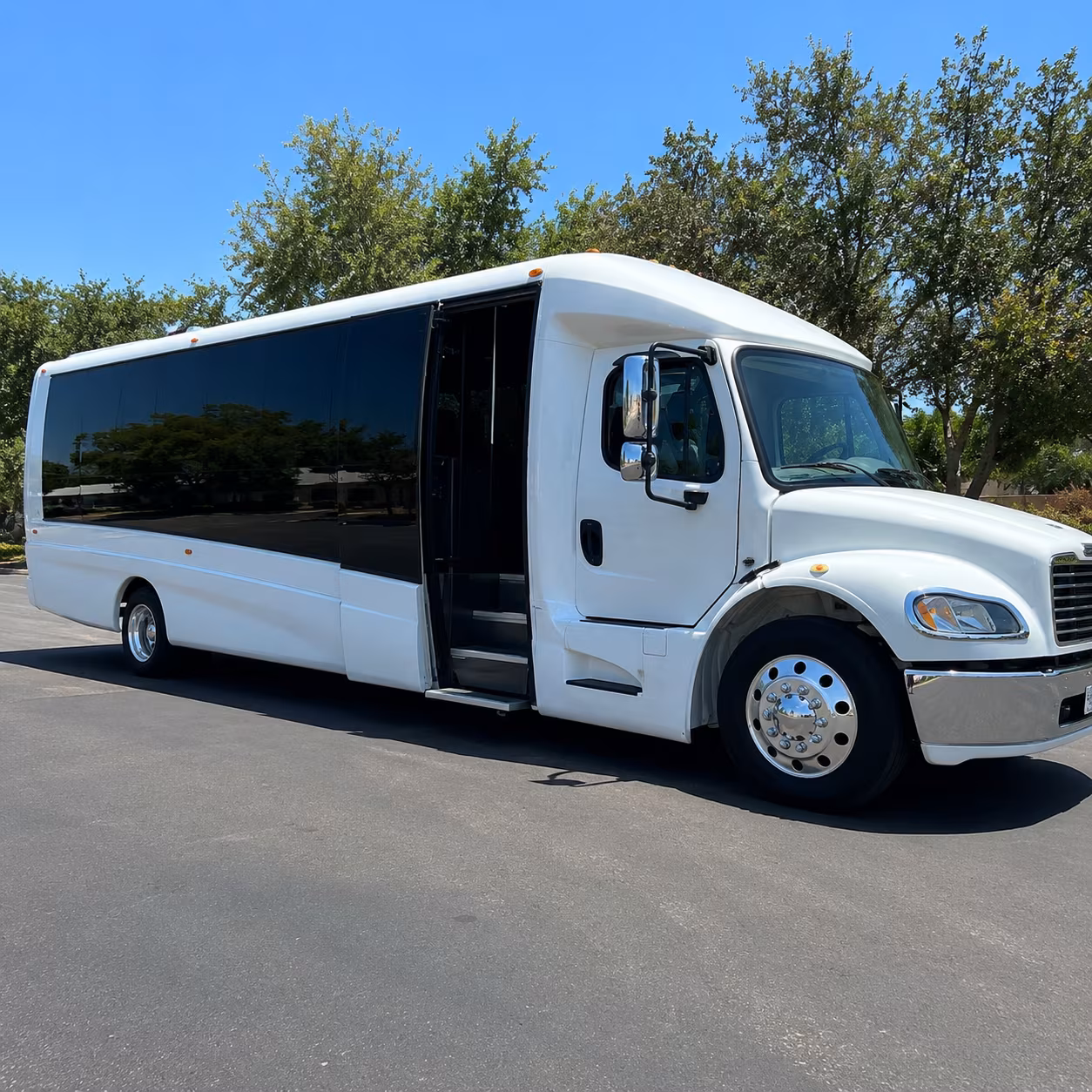 airport transfer buses between dia and aurora s hotels and office parks