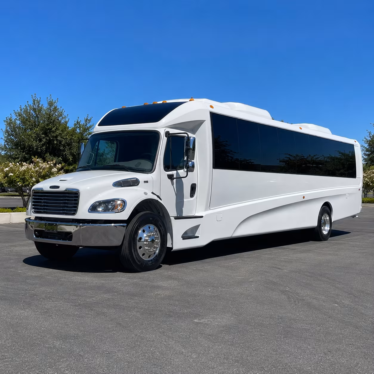 aurora 18 passenger minibus