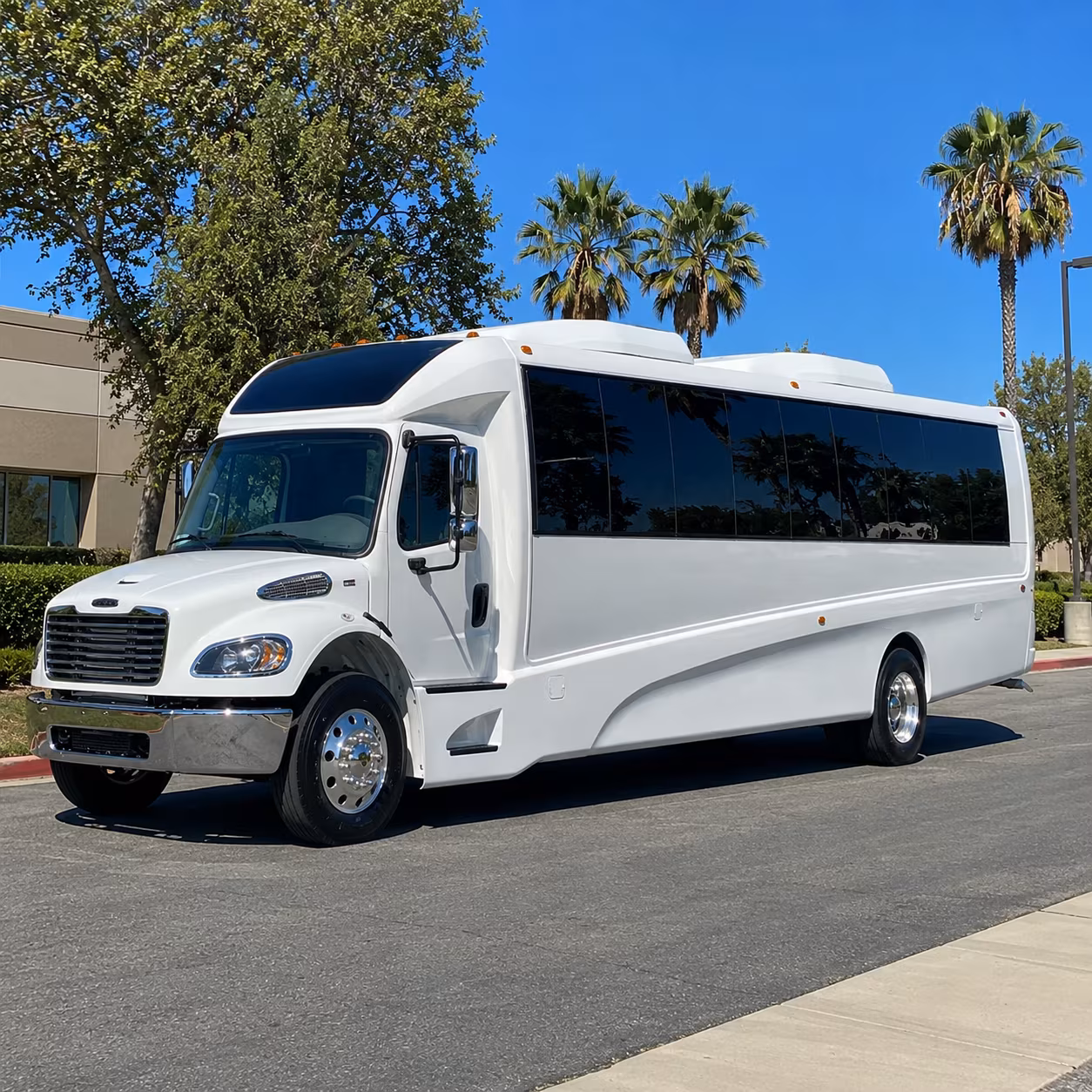 aurora 25 passenger minibus