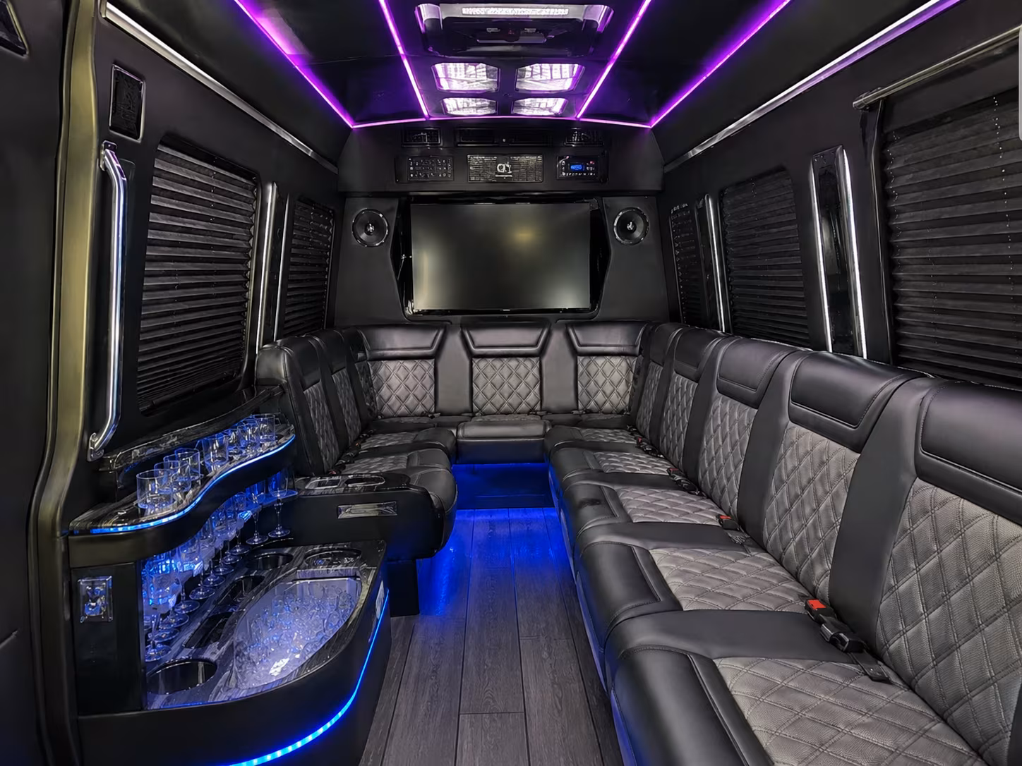aurora 30 passenger party bus