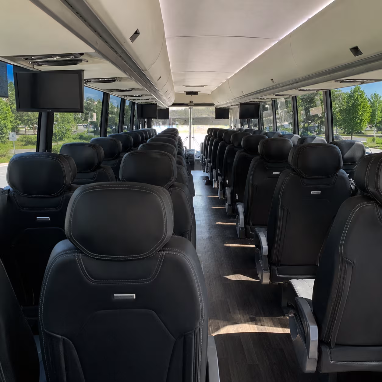aurora bus rentals