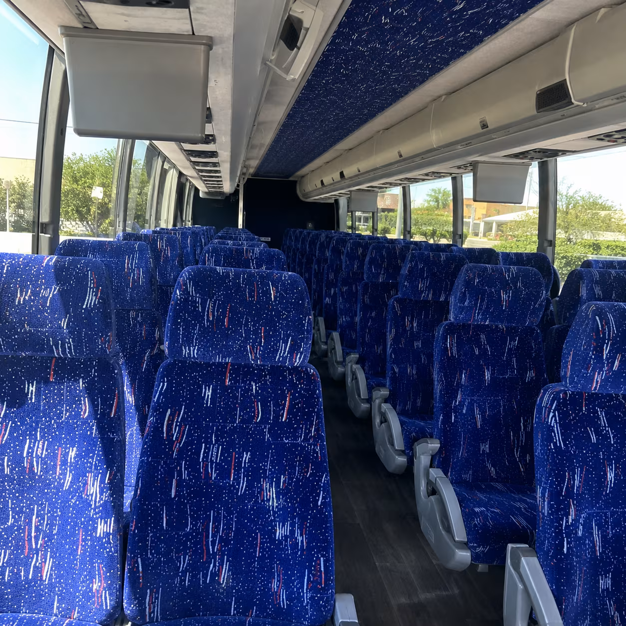 charter buses to red rocks amphitheatre from aurora 2
