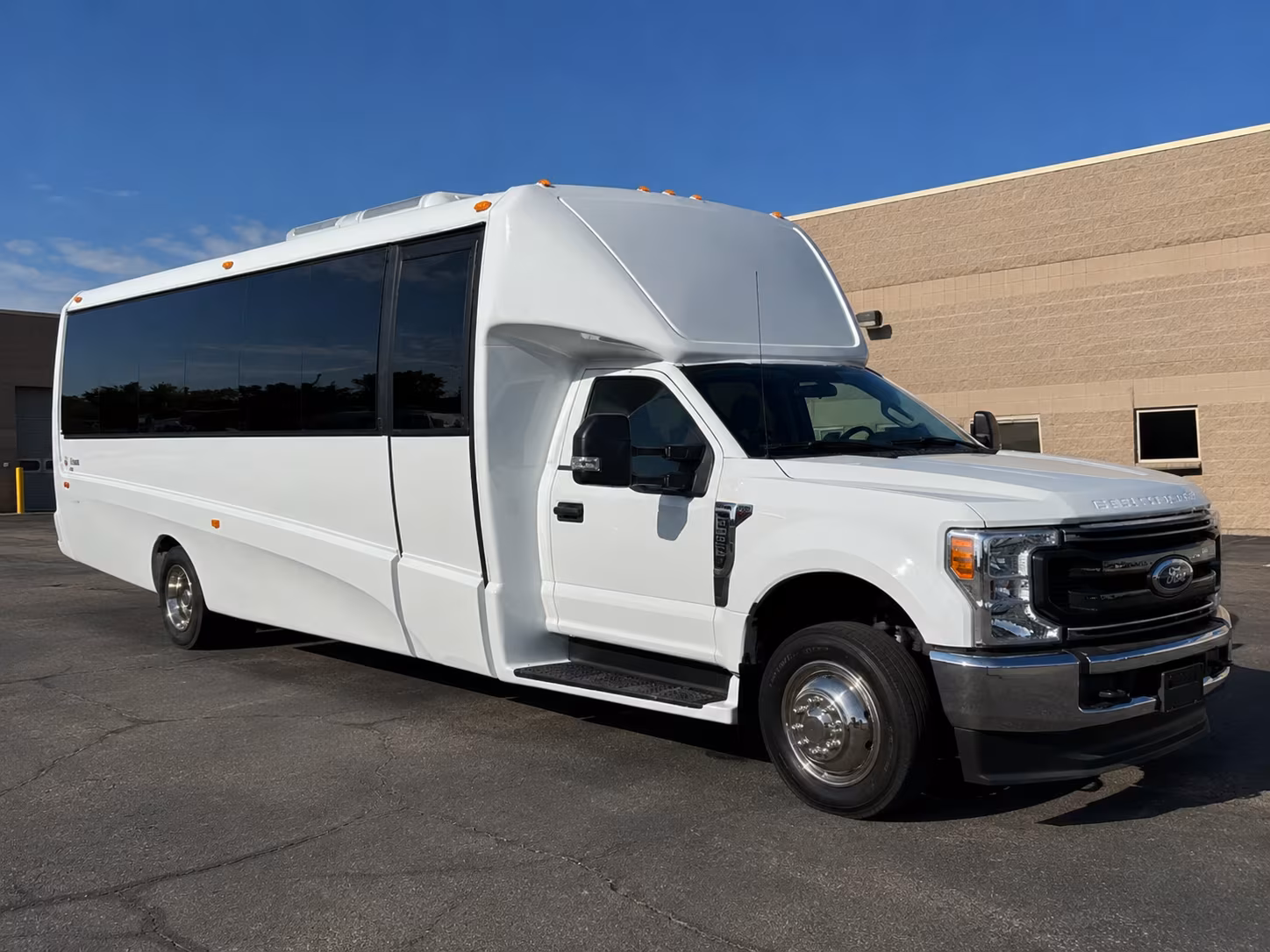 corporate shuttle buses along the e 470 tech corridor