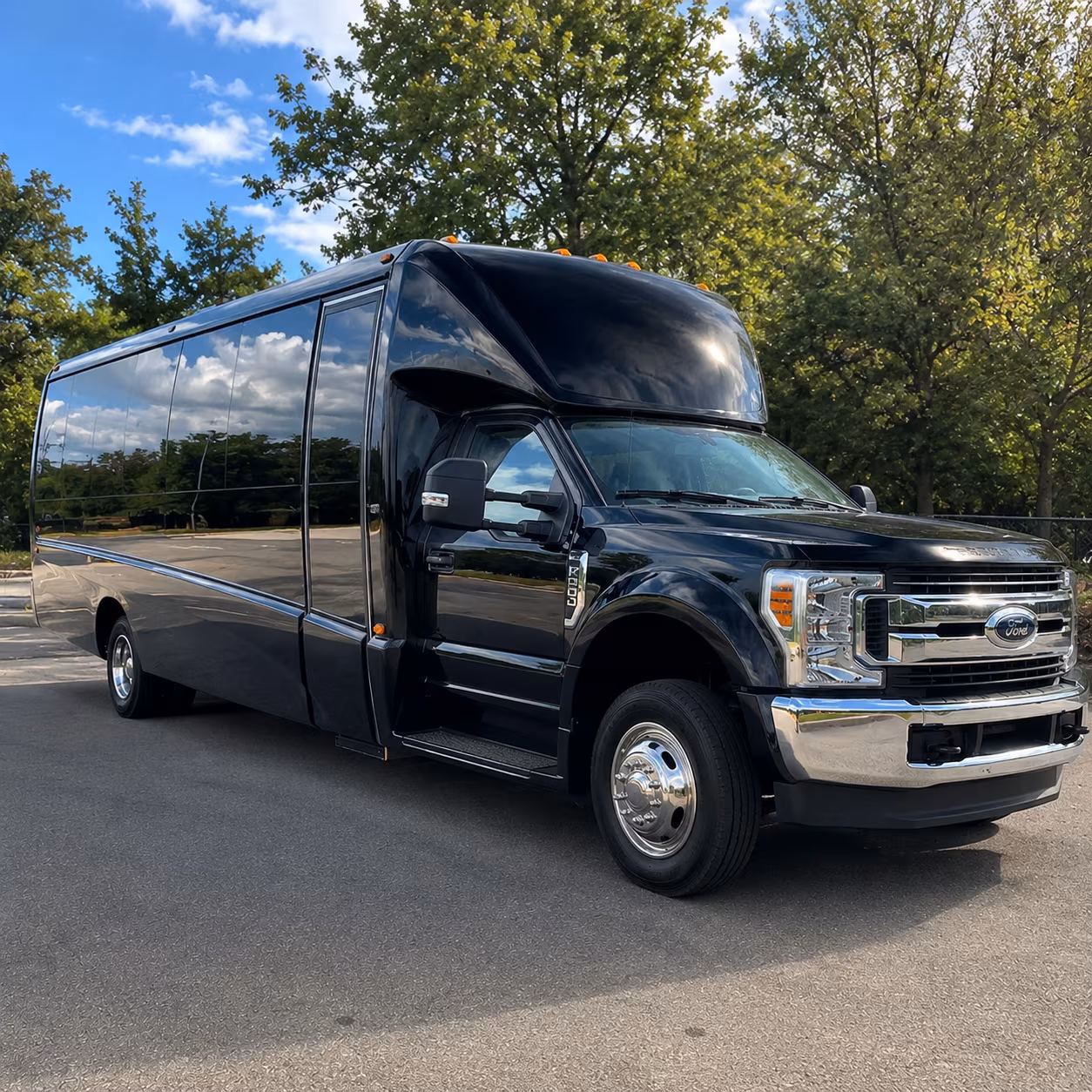 rent a bus for aurora field trips to the colorado state capitol