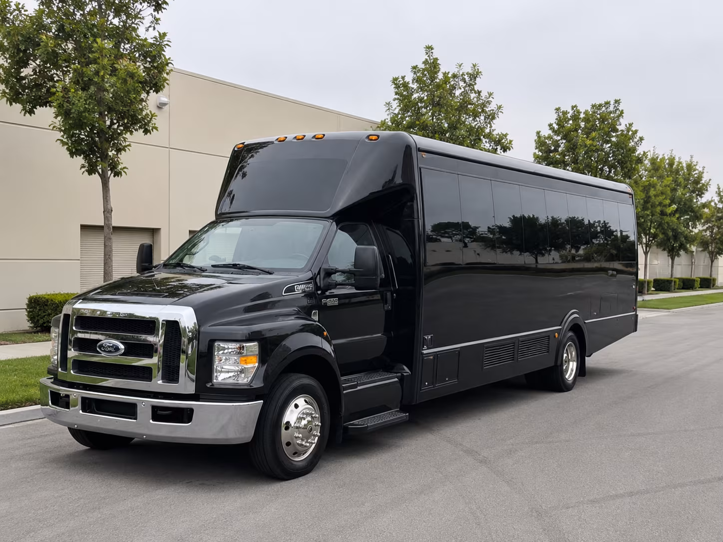 rent a party bus for bachelorette wine tours around aurora